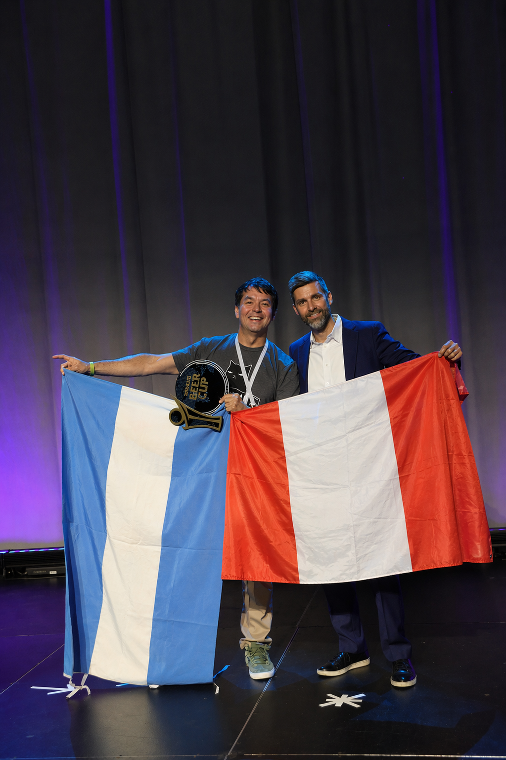 Paradoja nocturna de Okcidenta en el podio de la Copa Mundial de Cervezas